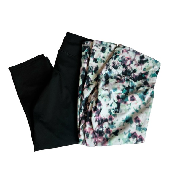 Bundle of Two Old Navy Active Go-Dry Pants – Abstract Print and Black, Size M - Picture 1 of 16